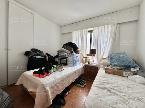 Apartamento De 4 Dormitorios Y Dependencia De Servicio, Península, Punta Del Este.