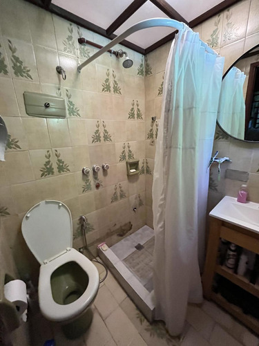 Casa En Venta Dentro Del Barrio Cerrado Altos Del Barranco.