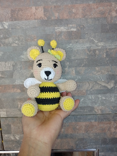 Osito En Abejita En Amigurumi A Crochet