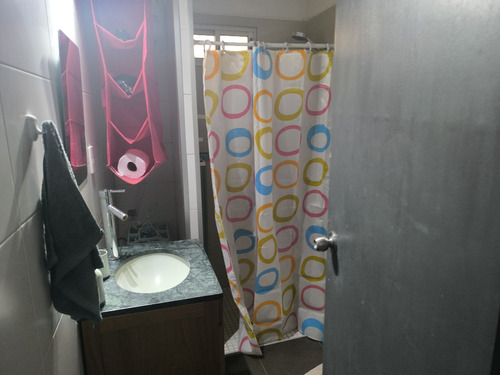 Casa Piscina Climatizada Abierta Fuera De Servicio
