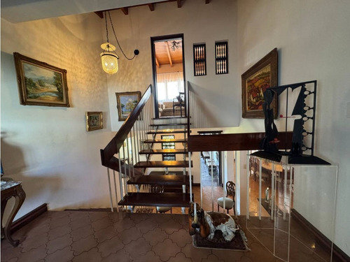 Se Vende Casa 425m2 Prados Del Este 3334
