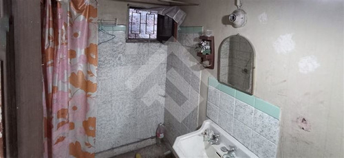 Imagen 4 de 16 de Casa En Venta De 4 Dorm. En Santiago
