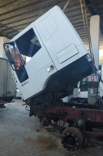 Cabine Iveco Stralis 380 Ano 2006