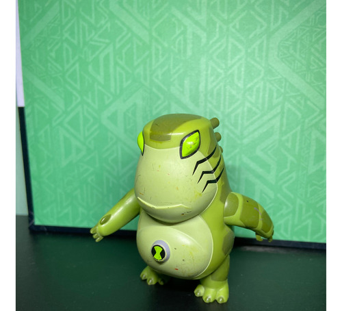 Boneco Ben 10 Glutao Supremacia Alienígena 