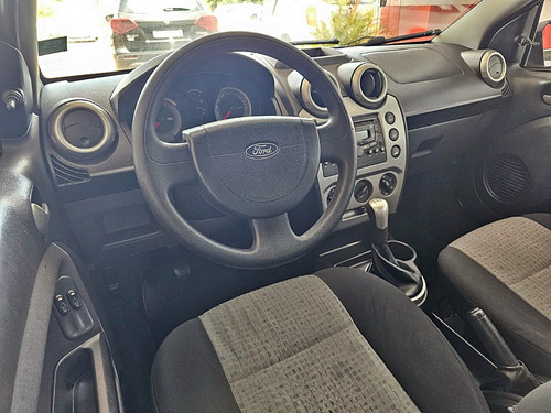 Ford Fiesta FIESTA1.6 SE SEDAN 16V FLEX MANUAL