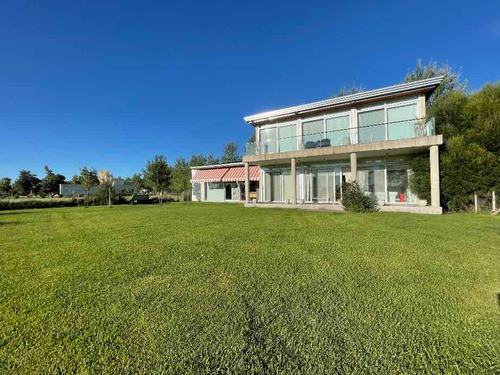 Casa En Venta En Area 60