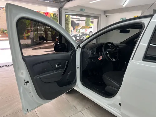 Renault Logan Mt 2024