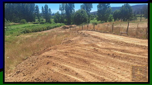 Terreno En Curali,santa Juana , Con Estero  (99143)