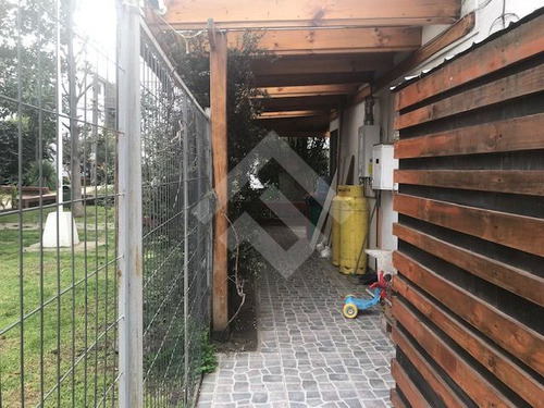 Casa En Venta De 3 Dorm. En La Reina