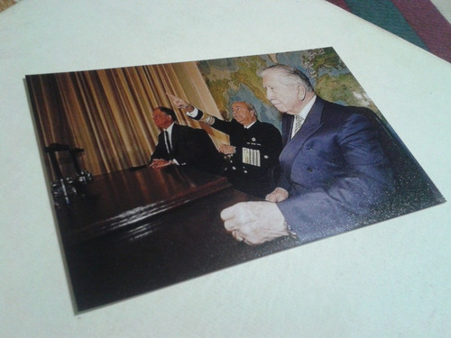 Fotografía Augusto Pinochet En Charla