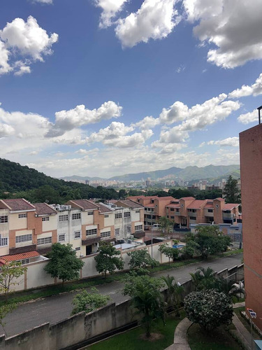 Apartamento En Venta El Lomas De Mañongo Cód 290104