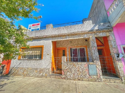 Imagen 2 de 24 de En Venta Casa, Multifamiliar, A Reciclar!! (villa Lugano)