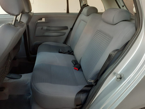 Imagem 9 de 12 de Volkswagen Spacefox Comfortline 1.6 Flex 2008