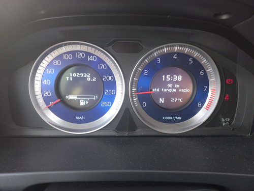 Volvo V60 2.0 T5 R-design Dynamic 5p