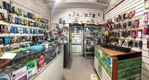 Imagen 5 de 12 de Local Comercial En Galería Y Con Entrada Independiente Desde La Calle 76 M²- Liniers