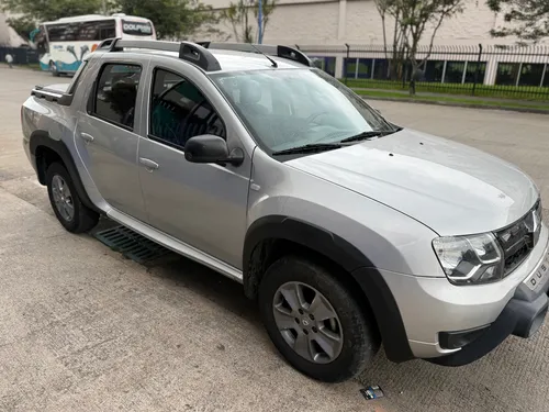 Renault Duster Oroch 2.0 Intens