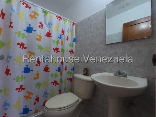 Dennymar, Alquila Espectacular Casa En La Av Intercomunal Cabudare, Amoblada Con Agradables Espacios, Con Todos Los Servicios Basicos Operativos Concepto Abierto B5a10919