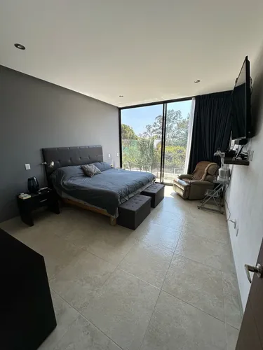 Residencia En Rancho De Cortes