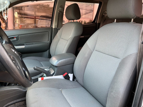 Toyota Hilux 3.0 Cd Srv 171cv 4x2 - B3