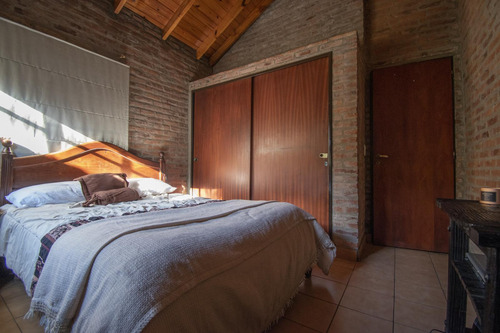 Venta Casa Banco Provincia Country Club. Piscina Quincho Excelente Lote Esquina