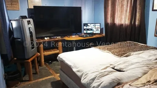 Bellisima Propiedad, Casa Estilo Colonial En Venta Ubicada En Oripoto 24-27451