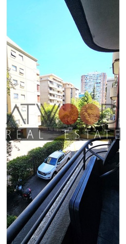 Depto 3er Piso 3 Dorm + Serv. Apumanque / 145 M2 Totales