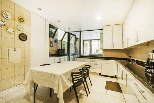 Departamento En Venta De 4 Dorm. En Las Condes