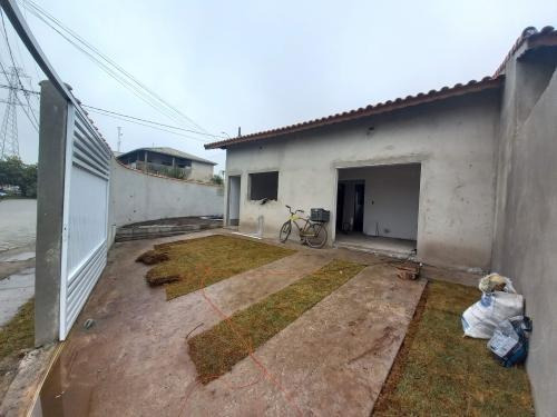 Imagem 10 de 13 de Casa Nova Para Financiamento Com Piscina, Lado Praia