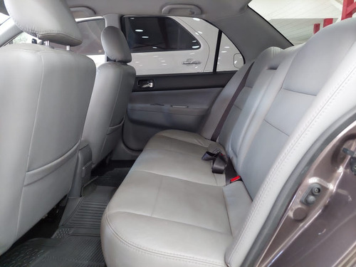 Imagen 5 de 7 de Mitsubishi Lancer