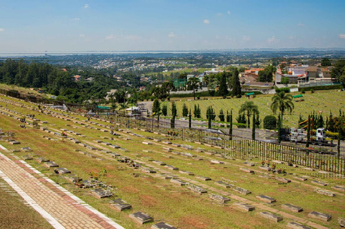 Jazigo Com 3 Lugares Cemitério Alphacampus