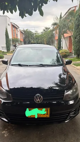 Color Negro- Puertas 5 T-hatchback