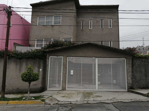 Imagen 1 de 14 de Casa En Renta Lomas De San Mateo Naucalpan