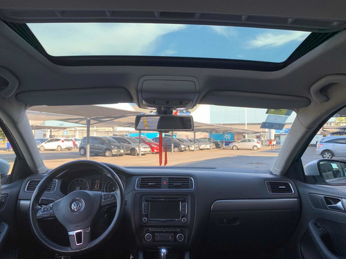 Volkswagen Vento 2.0 Sportline Tsi 200cv Dsg 2011