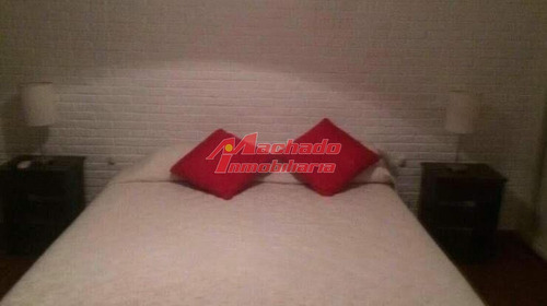 Muy Buena Casa, En Zona Residencial- Ref: 5213