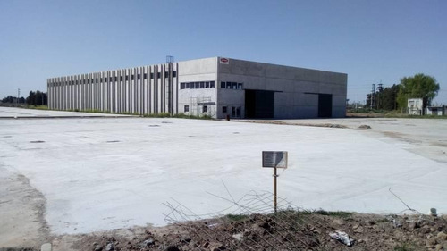 Imagen 2 de 16 de Naves Logísticas/industriales Tipo Astori En San Lorenzo 3200m2 Cubiertos