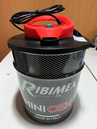 Imagen 3 de 5 de Aspiradora Cenizas Estufas Pellet Italia 10 Lts Ribimex Mini