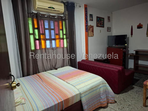 Casa De Dos Plantas En Venta En Via El Ujano Barquisimeto Lara Rc