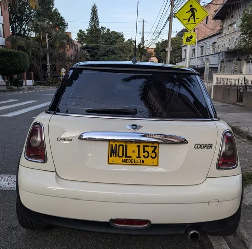 Mini Cooper R56 1.6 Coupe