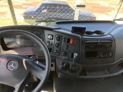 Mercedes Benz Axor 2035