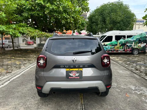 Renault Duster 1.3 Intense Cvt