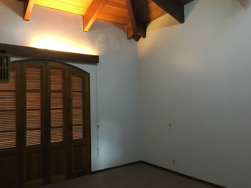 Espectacular Residencia En Rivera! Unica En Su Estilo!!