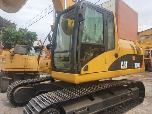 Escavadeira Caterpillar 320c 2004