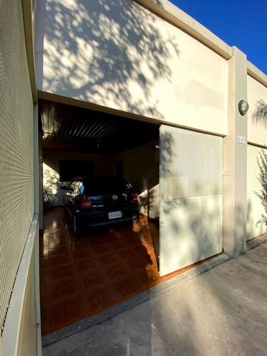 Imagen 4 de 28 de Se Vende Casa - Barrio Las Flores - Reconquista