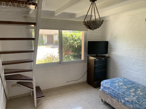 Imagen 19 de 27 de Alquiler Casa En Barrio Miraflores / Bayugar Negocios Inmobiliarios