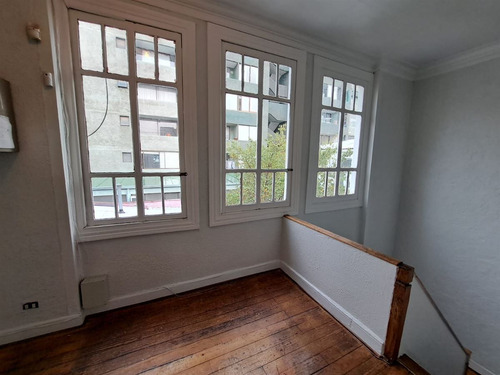 Casa En Arriendo En Metro Bustamante, Providencia