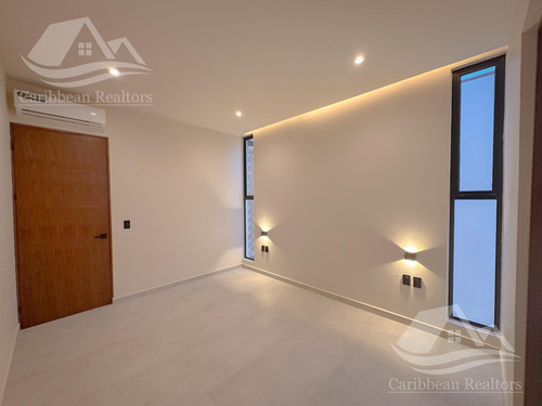 Casa En Venta En Via Cumbres Cancun