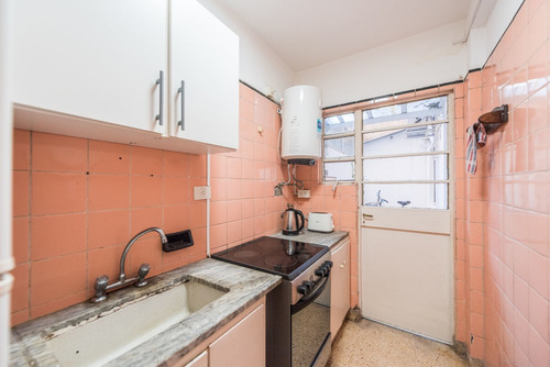 Imagen 4 de 22 de Mono Amb En Venta Colegiales Con Patio. Apto Prof