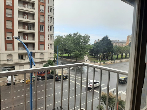 Imagen 5 de 11 de Venta De Departamento 2 Ambientes A La Calle En Centro Frente A Plaza Colón, Mar Del Plata.