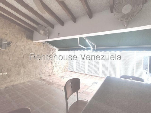 Juan Carlos González. Renta House Carabobo Alquila Casa Urb. Las Clavellinas Valencia Mls #25-18405 Rah/jcg.