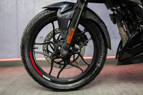 Bajaj Pulsar N 250 2024